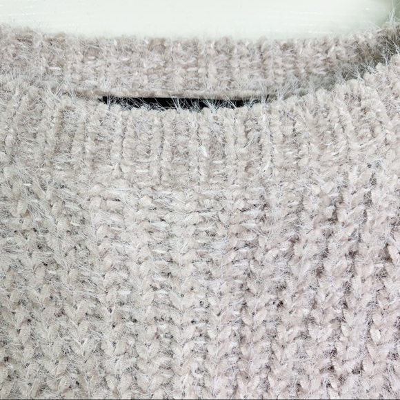 NWOT Lulu’s Talk the Block Eyelash Knit Crewneck Long Sleeve Sweater Size S - Picture 8 of 13